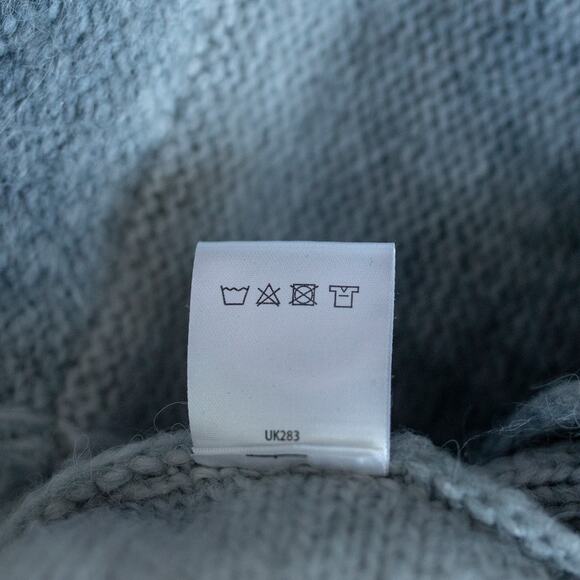 Cozy Winter Picadilly Canada Gradient Knit Gray Sweater Pullover Size S - Picture 11 of 11